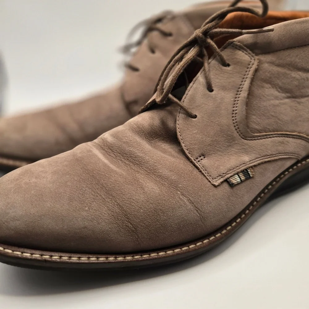 Ecco chukka boots